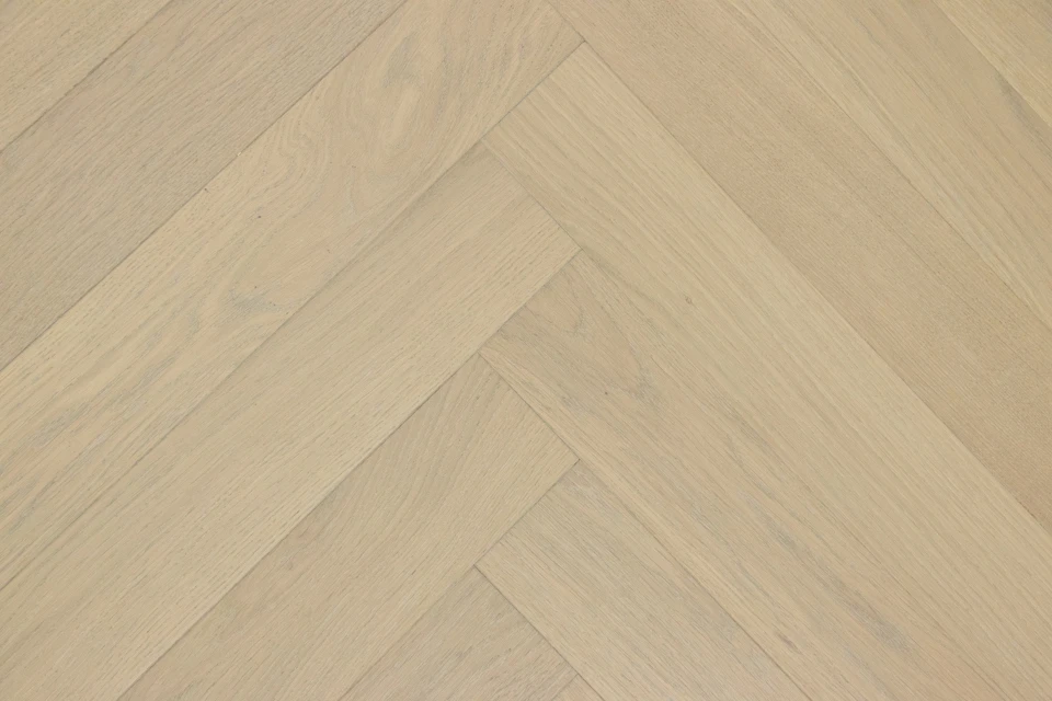 Natural Engineered Flooring Oak Herringbone Vienna Brushed UV Lacquered 15/4mm By 90mm By 600mm - Image 4
