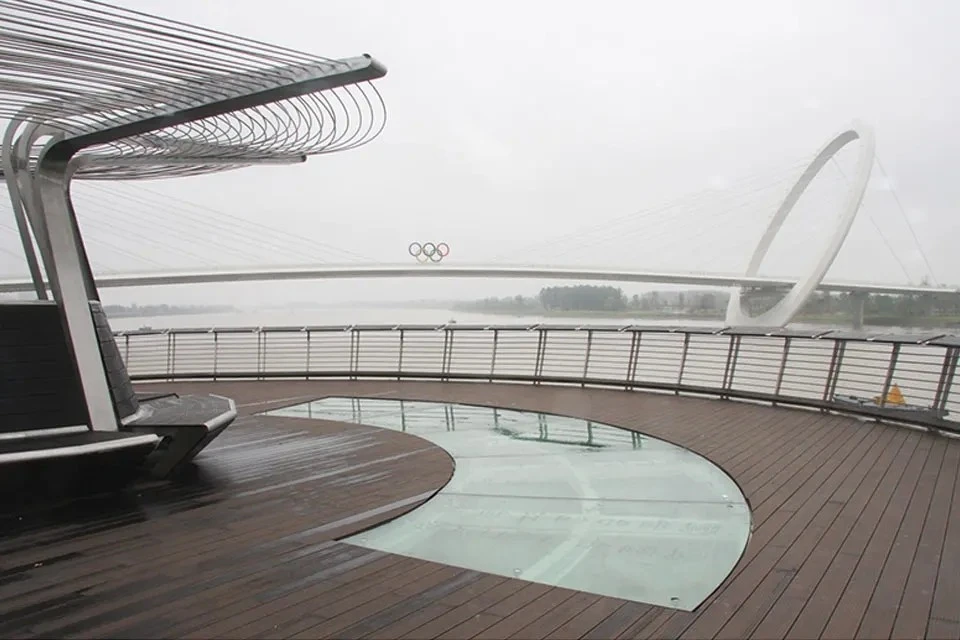 Dasso Bamboo XTR Ribbed Hardwood Decking Boards Using Hidden Fixing 18mm By 137mm By 1850mm - Image 3