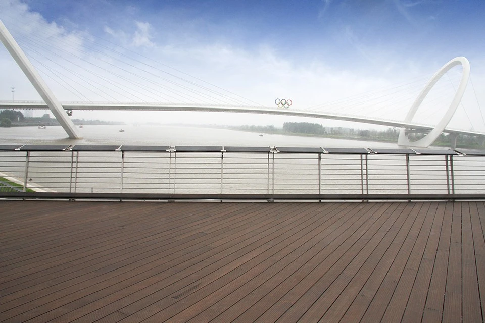 Dasso Bamboo XTR Ribbed Hardwood Decking Boards Using Hidden Fixing 18mm By 137mm By 1850mm - Image 4