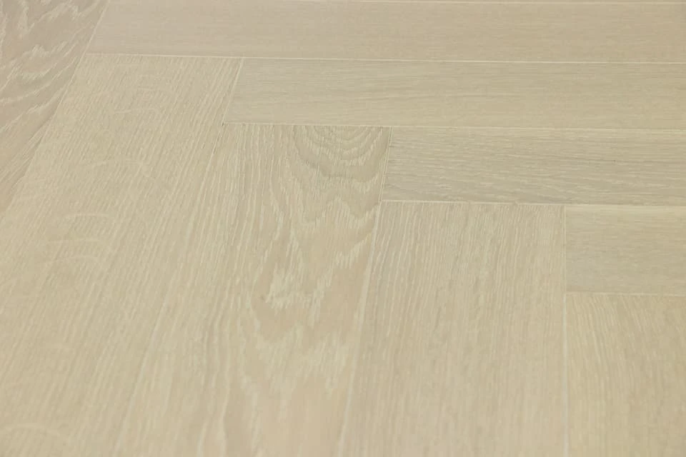 Prime Engineered Flooring Oak Herringbone Polar White Brushed UV Semi Matt Lacquered 14/3mm By 128mm By 600mm - Image 3