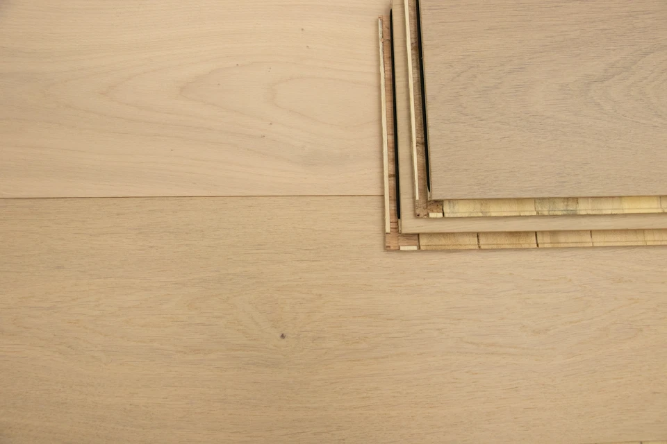 Natural Engineered Flooring Oak Click B2 Non Visible Uv Lacquered 14/3mm By 190mm By 1900mm - Image 3