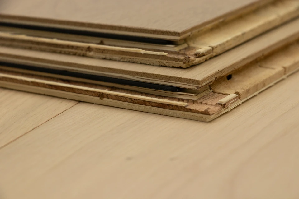 Natural Engineered Flooring Oak Click B2 Non Visible Uv Lacquered 14/3mm By 190mm By 1900mm - Image 4