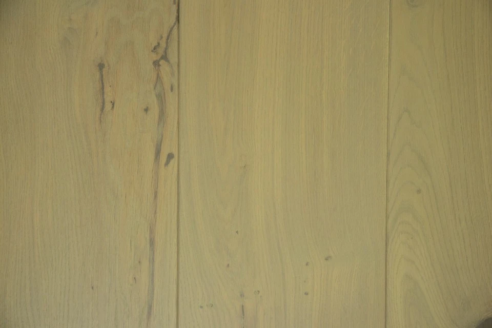 Natural Engineered Flooring Oak Bespoke UK Grey Hardwax Oiled 16/4mm By 220mm By 1500-2400mm - Image 3