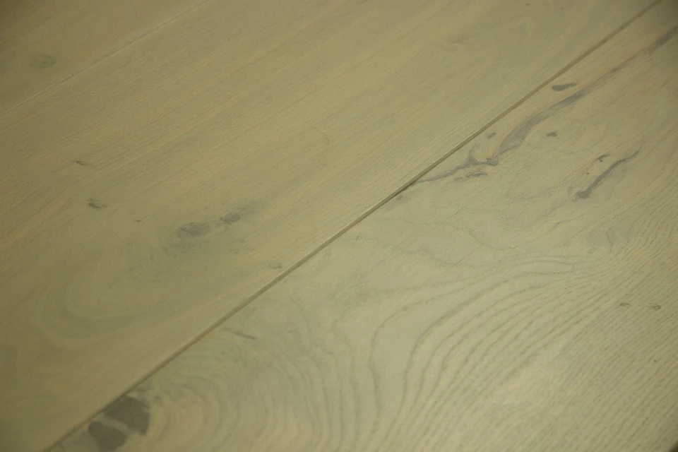 Natural Engineered Flooring Oak Bespoke UK Grey Hardwax Oiled 16/4mm By 220mm By 1500-2400mm - Image 4