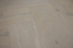Natural Engineered Flooring Oak Bespoke Herringbone Bianco Hardwax Oiled 16/4mm By 120mm By 580mm