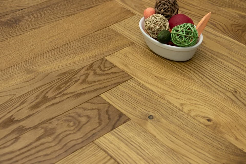 Natural Engineered Flooring Oak Herringbone Light Smoked Brushed UV Oiled 15/4mm By 90mm By 600mm - Image 2