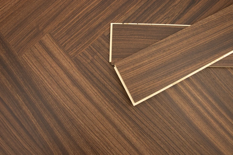 Prime Engineered Flooring African Walnut Herringbone Brushed Matt UV Lacquered 14/3mm By 97mm By 790mm - Image 5