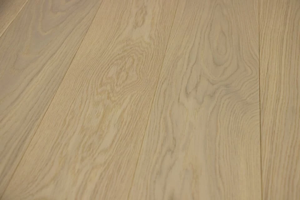 Prime Engineered Flooring Oak White Brushed UV Oiled 14/3mm By 178mm By 1000-2400mm - Image 4