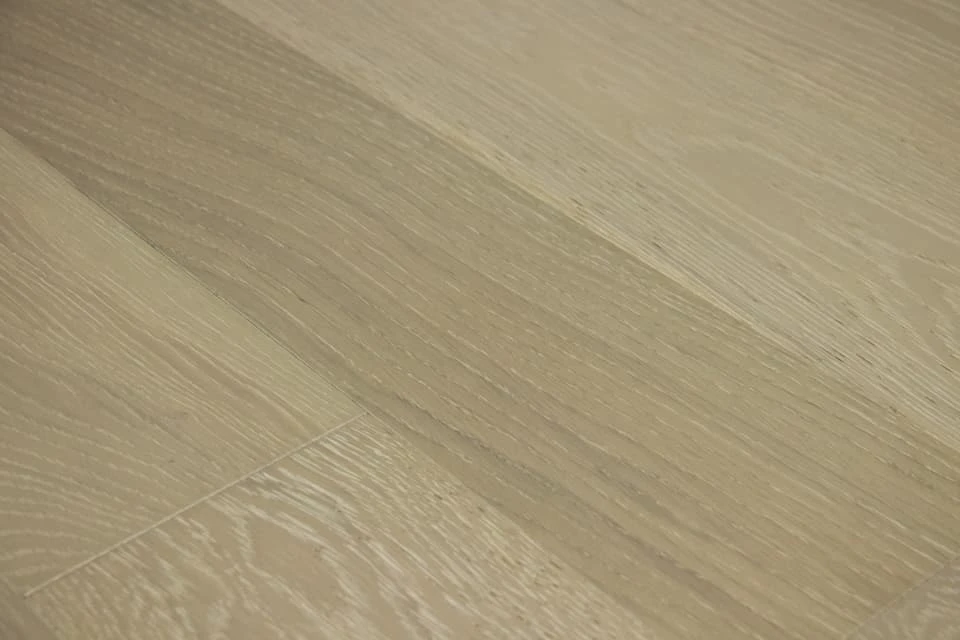 Natural Engineered Flooring Oak Sunny White Brushed UV Oiled 14/3mm By 150mm By 400-1500mm - Image 4