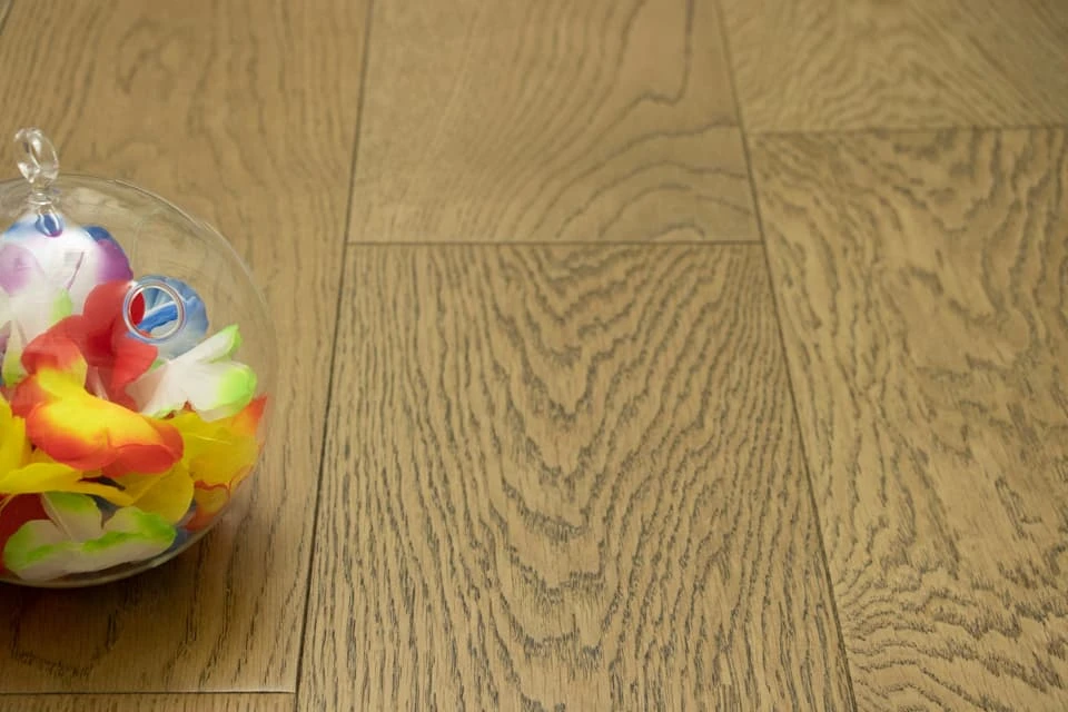 Prime Engineered Flooring Oak Cognac Brushed UV Lacquered 14/3mm By 150mm By 400-1500mm - Image 3