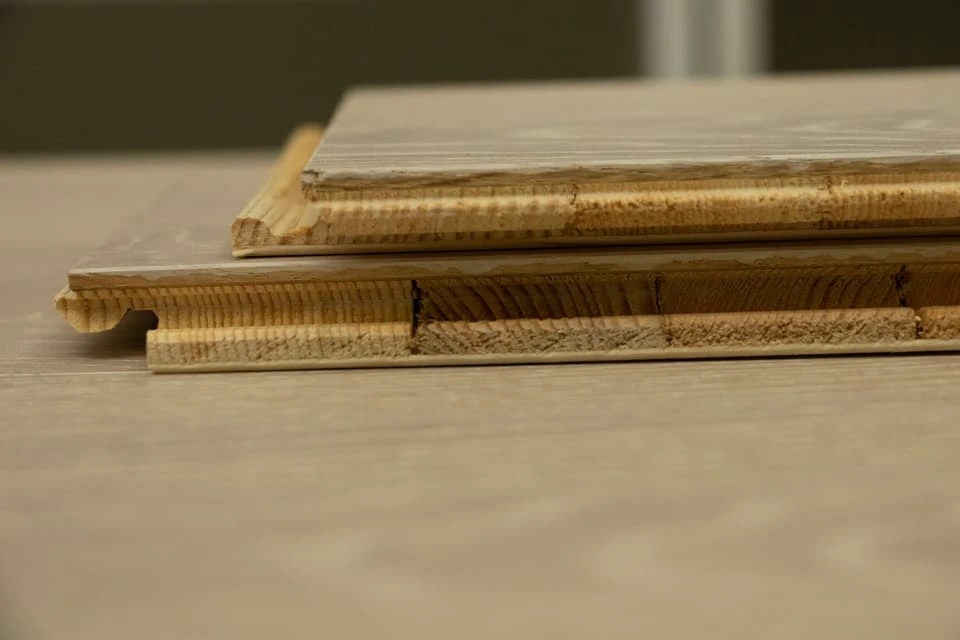 Prime Engineered Flooring Oak Click Sunny White Brushed UV Oil 14/3mm By 195mm By 1000-2400mm - Image 5