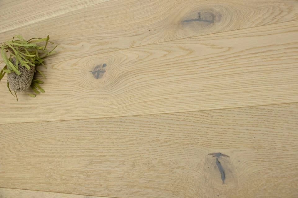 Natural Engineered Flooring Oak Polar Light Sand Brushed UV Oiled 14/4mm By 150mm By 2000mm - Image 2