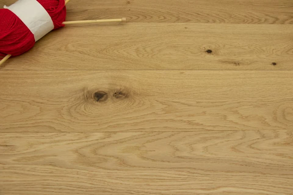 Natural Engineered Flooring Oak Brushed UV Matt Lacquered 14/4mm By 250mm By 790-2400mm FSC - Image 8