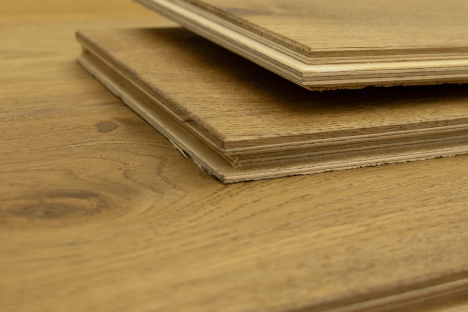 Natural Engineered Flooring Oak Bespoke River Brushed UV Lacquered 16/4mm By 180mm By 1500-2400mm - Image 5