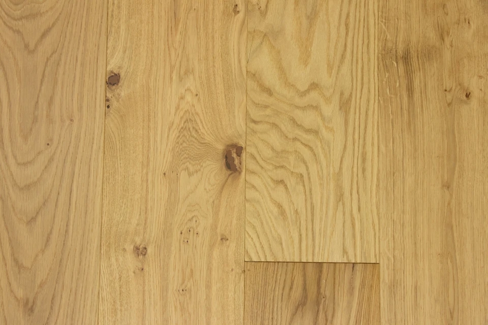 Natural Engineered Flooring Oak Brushed UV Lacquered 14/3mm By 190mm By 400-1500mm - Image 2