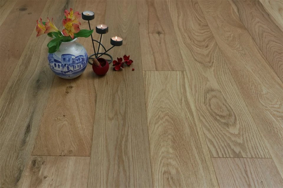 Natural Engineered Flooring Oak UV Oiled 20/5mm By 180mm By 1900mm - Image 2