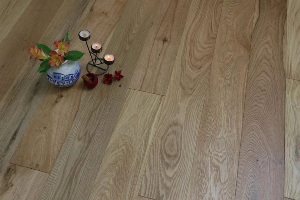 Natural Engineered Flooring Oak UV Oiled 20/5mm By 180mm By 1900mm - Image 3