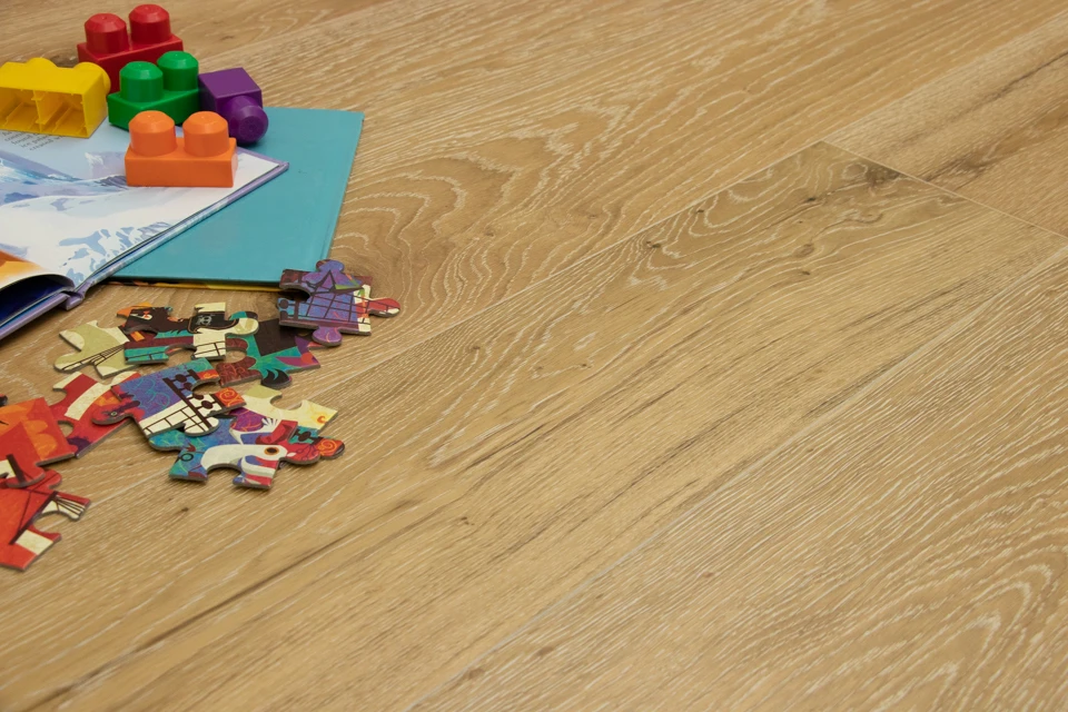 Natural Engineered Flooring Oak Click White Wash Smoked Brushed UV Lacquered 14/3mm By 190mm By 1900mm - Image 2