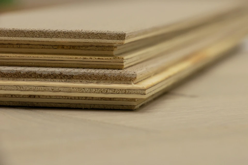 Natural Engineered Flooring Oak Herringbone White Pearl Brushed UV Lacquered 15/4mm By 90mm By 600mm - Image 5