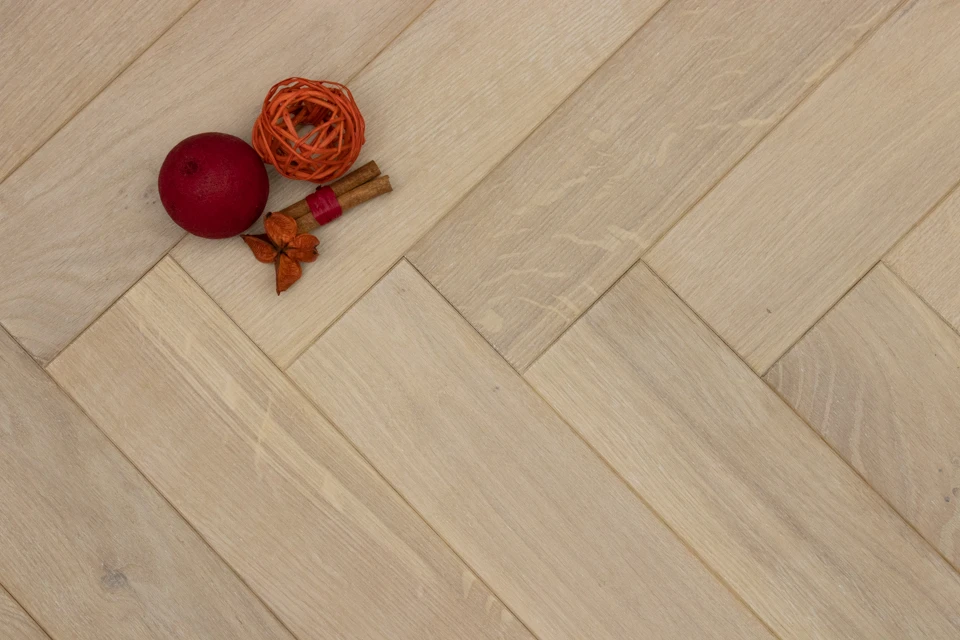 Natural Engineered Flooring Oak Herringbone White UV Oiled 14/3mm By 90mm By 450mm