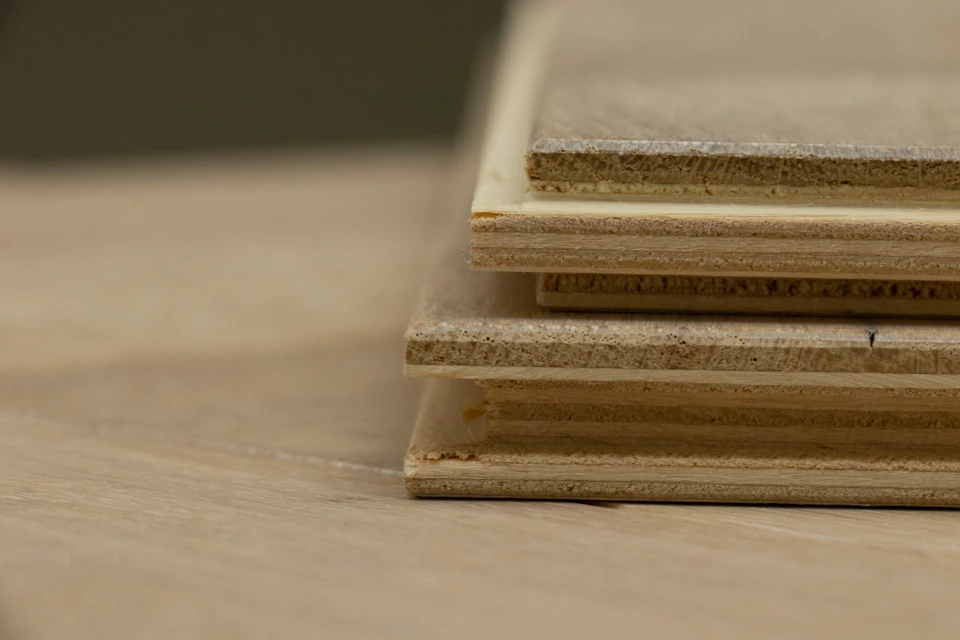 Natural Engineered Flooring Oak Herringbone White UV Oiled 14/3mm By 90mm By 450mm - Image 6