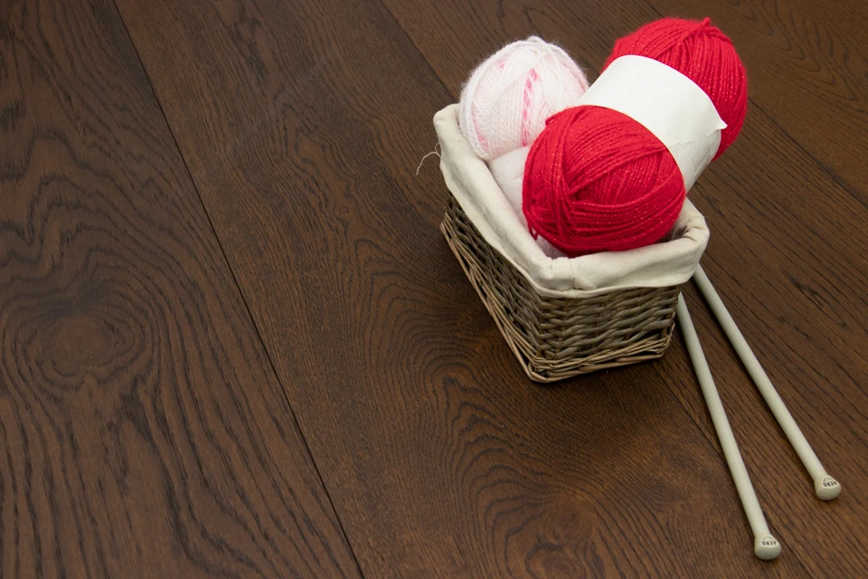 Natural Engineered Oak Coffee Brushed UV Oiled 15/4mm By 220mm By 2200mm - Image 2