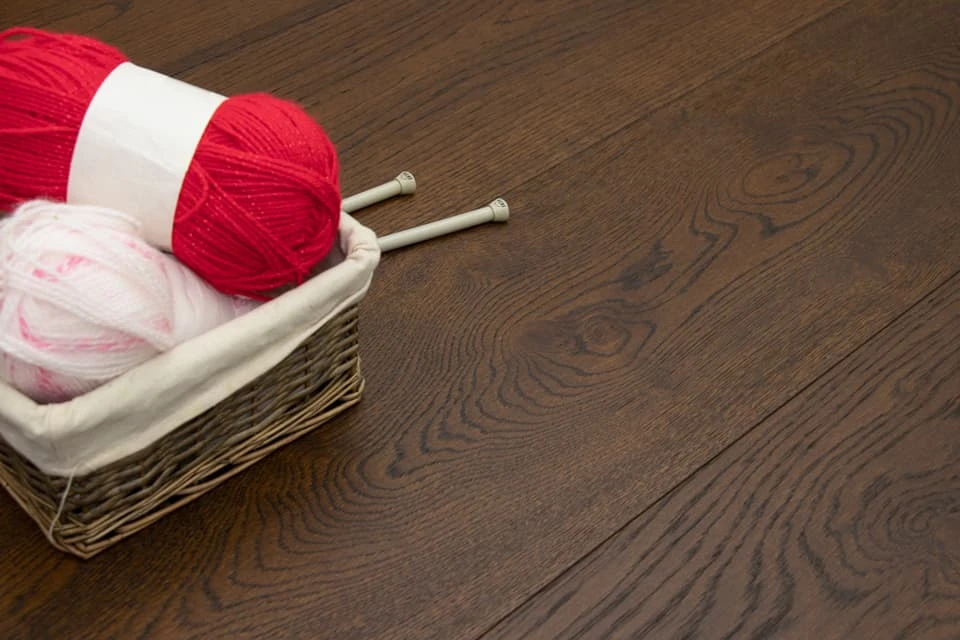 Natural Engineered Oak Coffee Brushed UV Oiled 14/3mm By 190mm By 400-1500mm - Image 3