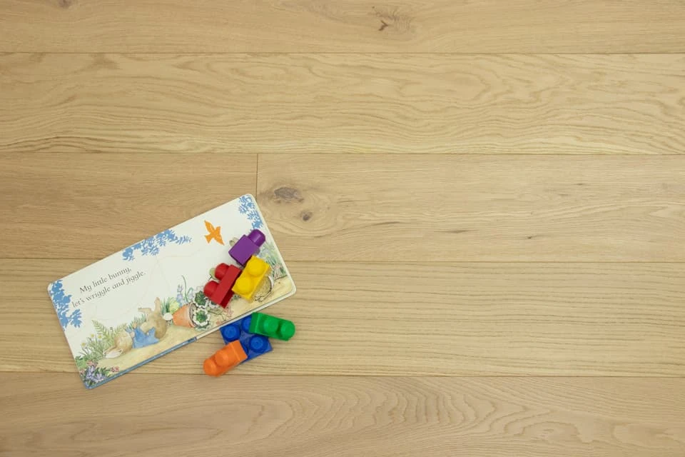 Natural Engineered Flooring Oak Non Visible Brushed UV Lacquered 20/5mm By 180mm By 1900mm