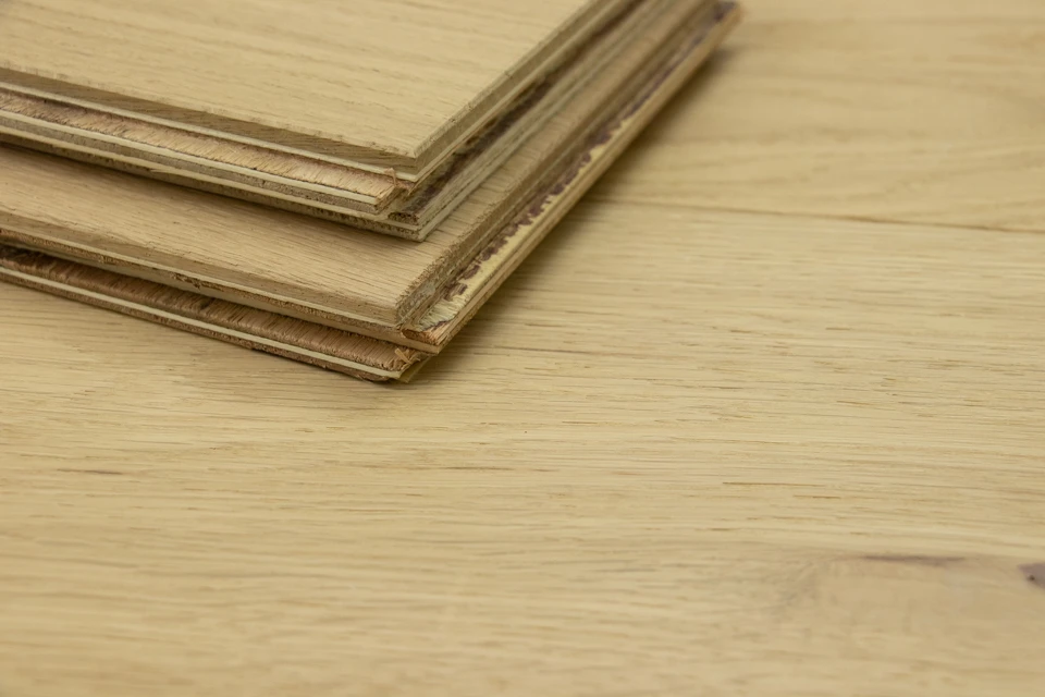 Select Engineered Flooring Oak Non Visible Brushed Uv Lacquered 14/3mm By 150mm By 1855mm - Image 5