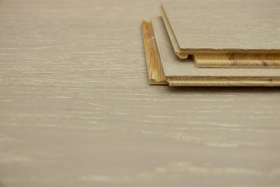 Prime Engineered Flooring Oak Click London White Brushed UV Matt Lacquered 14/3mm By 195mm By 1000-2400mm - Image 5