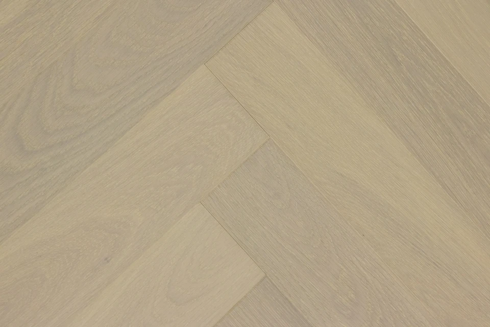 Prime Engineered Flooring Oak Herringbone Double White Brushed UV Lacquered 14/3mm By 98mm By 588mm - Image 3