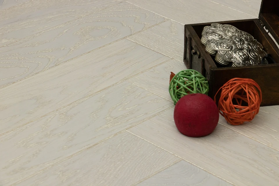 Prime Engineered Flooring Oak Herringbone Sealed Brushed UV Lacquered 14/3mm By 98mm By 790mm - Image 2