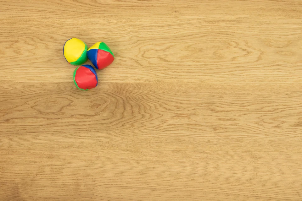 Prime Engineered Flooring Oak Brushed UV Matt Lacquered 14/3mm By 178mm By 1000-2400mm