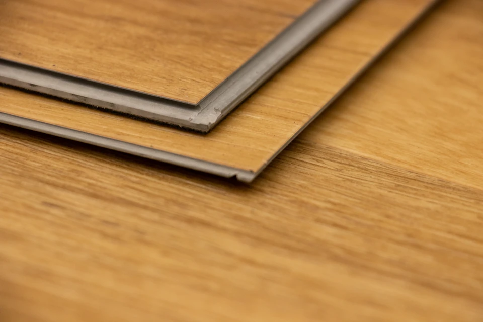 Supremo Luxury Click Vinyl Rigid Core Flooring Nature With Built In Underlay 5mm By 180mm By 1220mm - Image 2