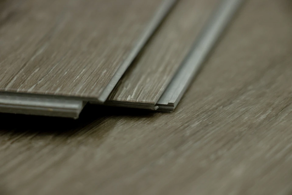 Supremo Luxury Click Vinyl Rigid Core Flooring Cottage Grey 5mm By 181mm By 1220mm - Image 5