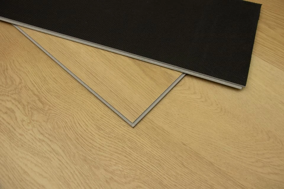 Supremo Luxury Click Vinyl Rigid Core Flooring Silica With Built In Underlay 4.8mm By 181mm By 1220mm - Image 3