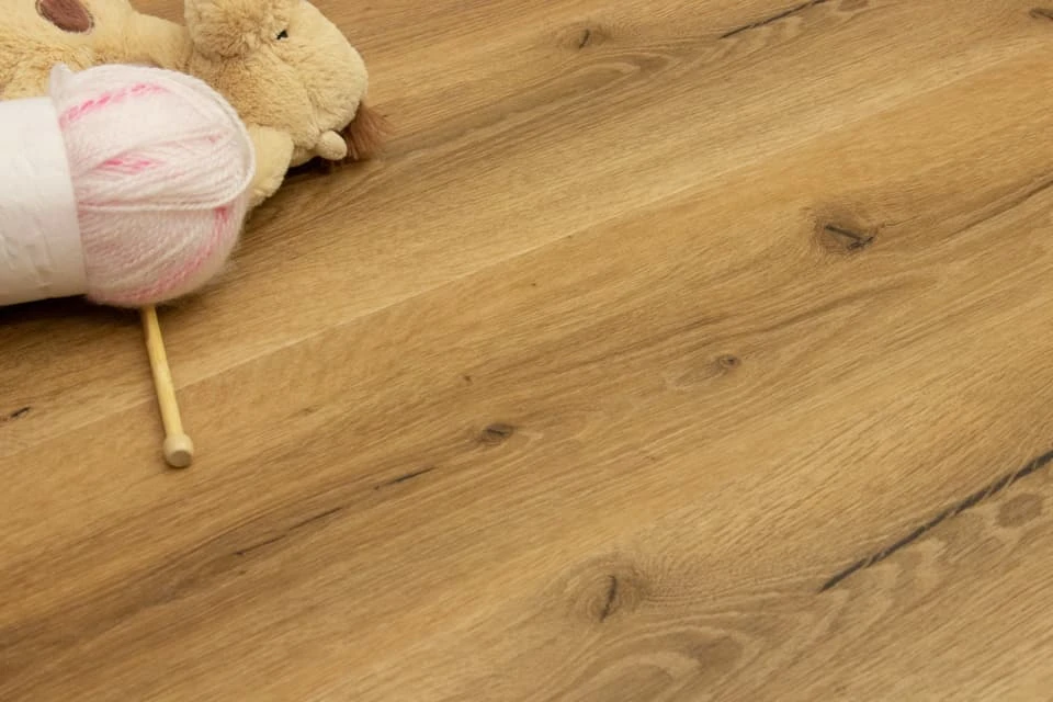 Supremo Diamond Luxury Click Vinyl Rigid Core Flooring Topaz With Built In Underlay 8mm By 178mm By 1220mm - Image 2