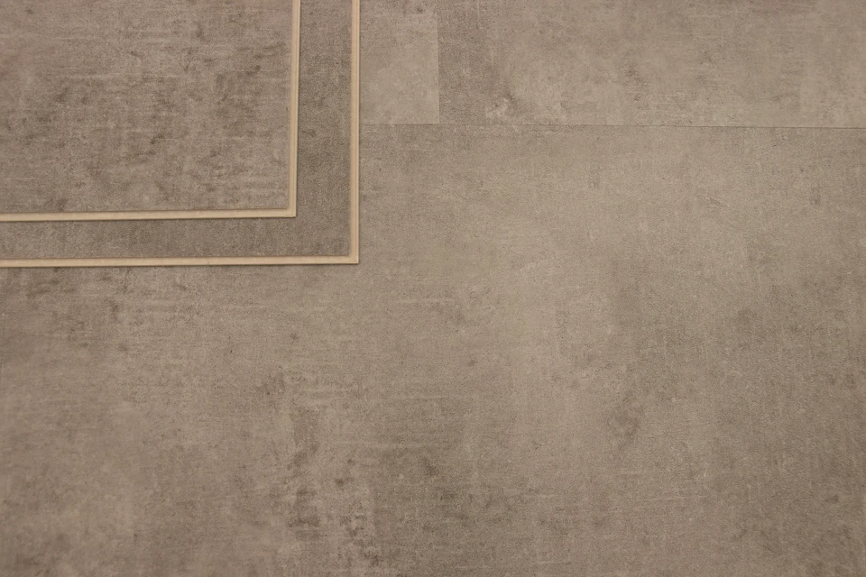 Supremo Luxury Click Vinyl Rigid Core Flooring Tile Hood With Built In Underlay 6mm By 308mm By 610mm - Image 4