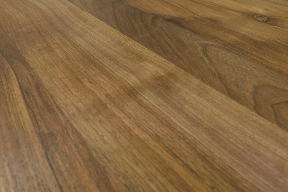 Full Stave European Walnut Worktop 38mm By 620mm By 2400mm - Image 5
