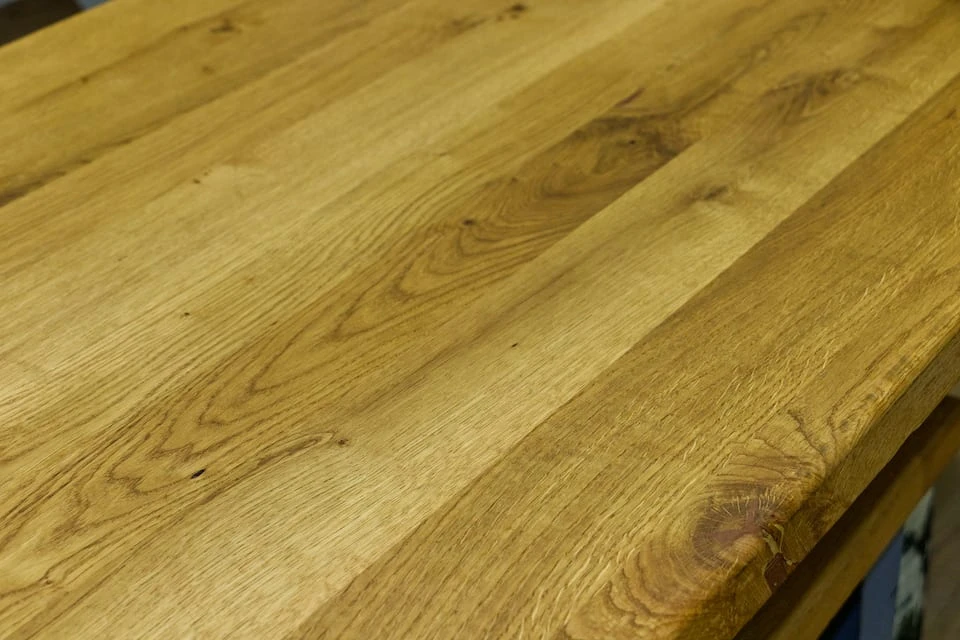 Full Stave Rustic Oak Worktop 38mm By 750mm By 2500mm - Image 2